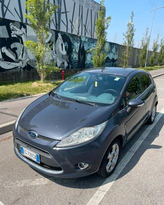 Ford fiesta versione Titanium