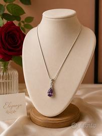 Collana con ciondolo viola a goccia