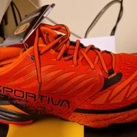 LA SPORTIVA AKASHA TRAIL MIS 43 NUOVE FLAME
