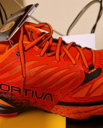 LA SPORTIVA AKASHA TRAIL MIS 43 NUOVE FLAME