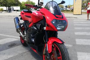 moto aprilia rsv 1000 