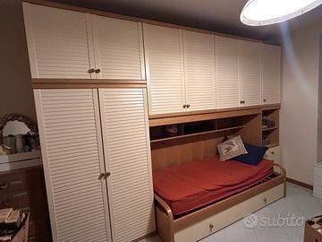 Mobile a ponte con due letti