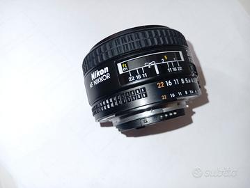 obiettivo autofocus Nikon 28 mm F2.8