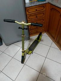 Monopattino nuovo per adulti 