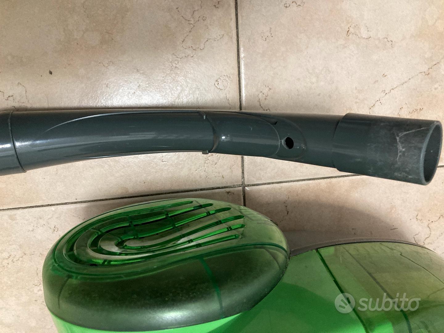 Aspirapolvere ciclonico senza sacco Hoover 1800W - Elettrodomestici In  vendita a Parma