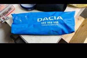 kit emergenza Dacia Duster 