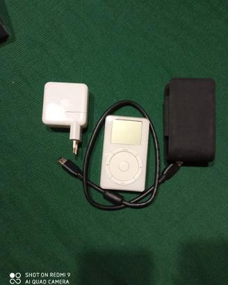 APPLE IPOD MP3 10 GIGABYTE
