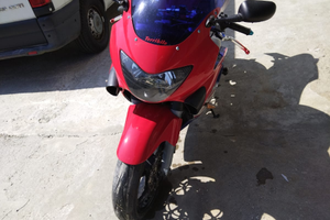 CBR 600f unico suo genere da vedere e provare