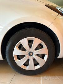 N.4 cerchi in ferro Renault 15" a 5 fori