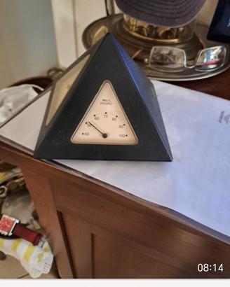Sveglia vintage a piramide con igrometro - Orologi