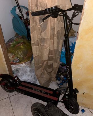 Monopattino elettrico kugoo m4 pro