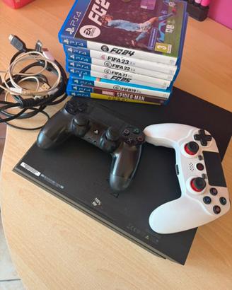 Ps4 con 2 joystick e 7 giochi diversi