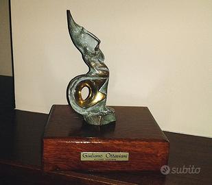 Scultura a tutto tondo in bronzo di G. Ottaviani
