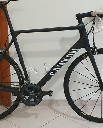 Canyon Ultimate CF SLX 8.0 blak peso kg 6,9
