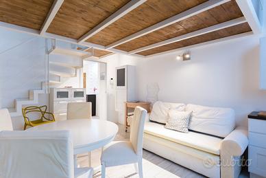 LOFT ARREDATO DUE LIVELLI | Navigli-Bocconi