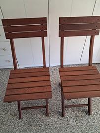 n. 2 sedie in legno