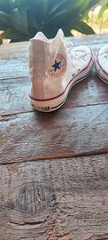 Converse bianche.