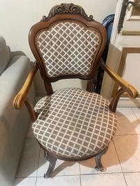 Poltrona girevole e sgabello