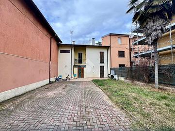 CASA INDIPENDENTE A VARESE