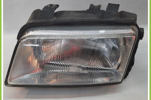 Faro Fanale Proiettore Sinistro SX VALEO AUDI A4 8