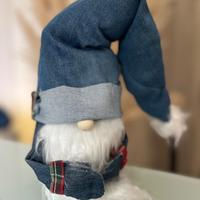Gnomo natalizio con denim riciclato