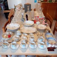 piatti decorati bicchieri vasi in cristallo  vasso