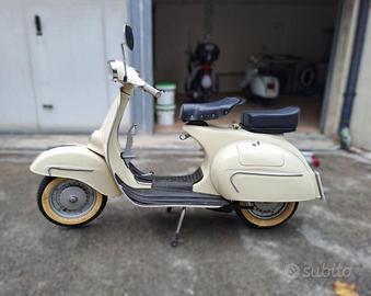 PIAGGIO Vespa 150 GL (VLA1) .