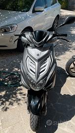 Yamaha Aerox 50 cc 1500€ tratt.