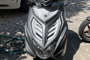 Yamaha Aerox 50 cc 1500€ tratt.