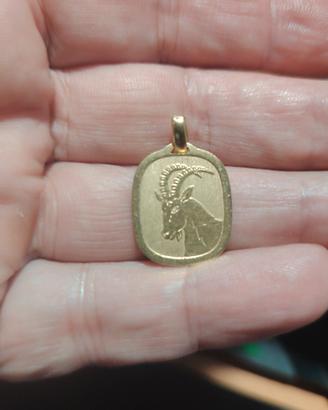 ciondolo in oro segno zodiacale Ariete