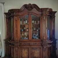 Credenza classica in legno massello