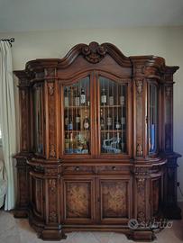 Credenza classica in legno massello