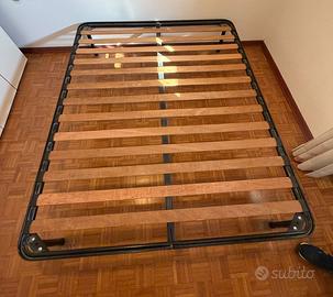 Rete matrimoniale con doghe + materasso