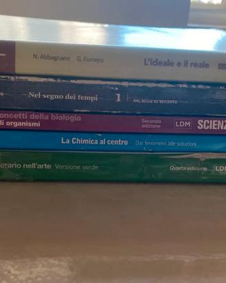 Libri TERZO anno scuole superiori