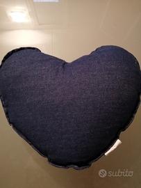 cuscino a forma di cuore