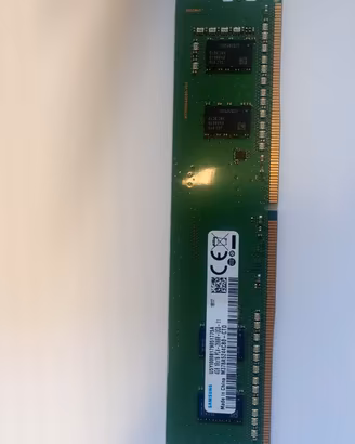 RAM Samsung DDR4 4 GB per PC Desktop - Perfettamen