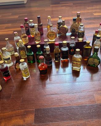 Bottigliette di liquori Mignon