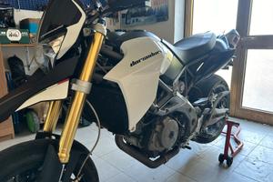 Aprilia Dorsoduro 750 + Akrapovic