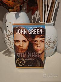 Libro "città di carta" 