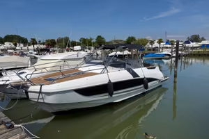 Beneteau flyer 8.8 sundek