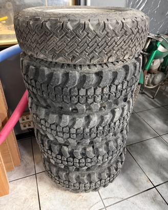 Cerchi off road montati su nissan patrol