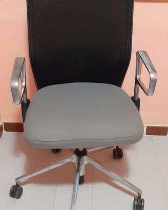 Sedia Professionale Ufficio nero e grigio