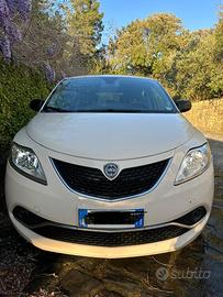 Lancia Ypsilon 1.2 benzina beige