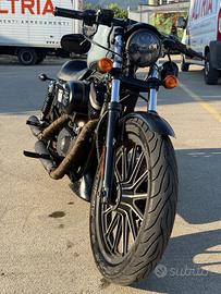Harley Davidson 883 Iron XL 883N  anno 2010