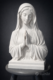 Statua Madonna in Preghiera – Effetto Marmo