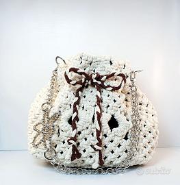 Borsa in macramè colore bianco e marrone
