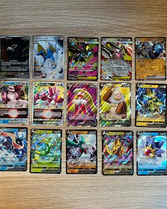 Lotto 26 carte Pokémon/Allenatore + Deck-Box