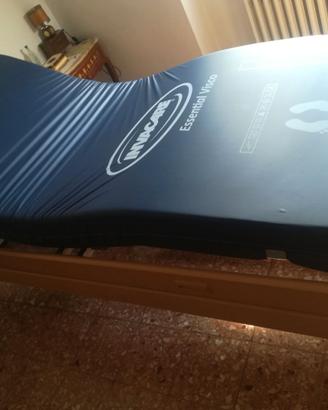 Letto elettrico sanitario Invacar