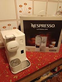 Macchina caffè Nespresso Lattissima One 
