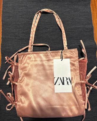 Borsetta raso con fiocchetti Zara